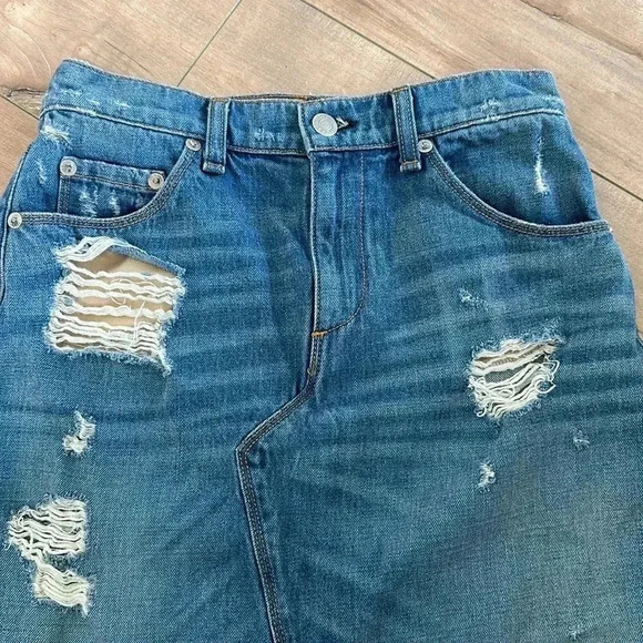 RAG & BONE Rag & Bone Distressed Denim Pencil Skirt Shredded Light Wash Sz 25 - Picture 3 of 9